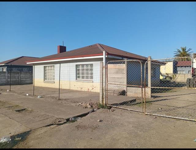 3 BEDROOM HOUSE FOR SALE IN VEREENIGING CENTRAL
